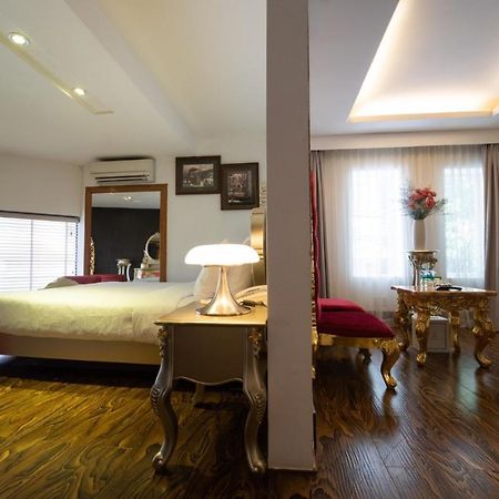 The White Hotel 8A Thai Van Lung Ho Chi Minh-stad Buitenkant foto