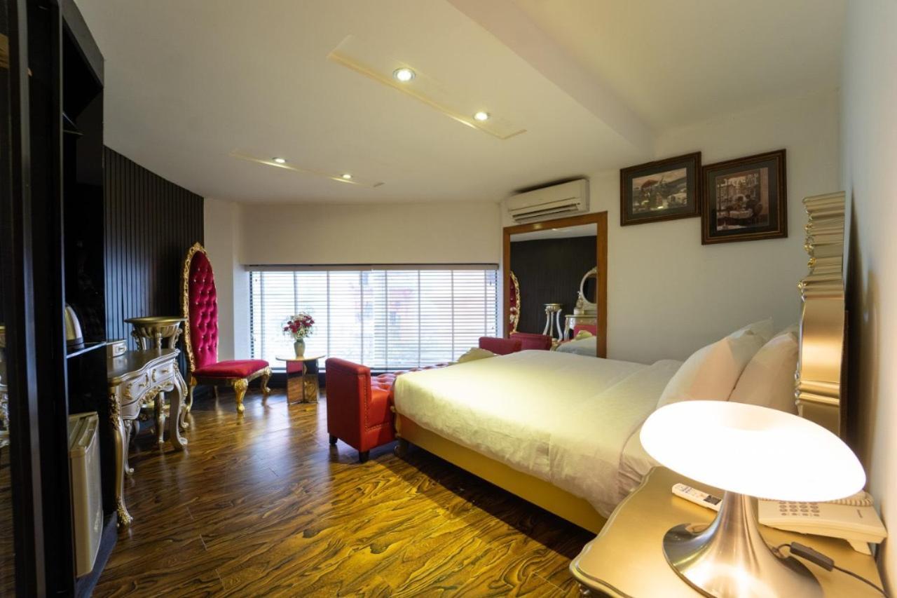 The White Hotel 8A Thai Van Lung Ho Chi Minh-stad Buitenkant foto