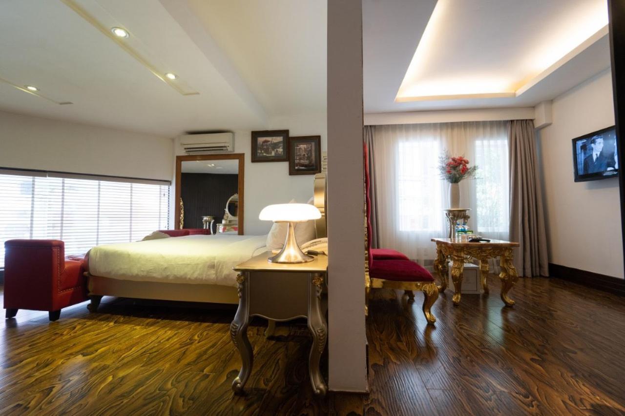 The White Hotel 8A Thai Van Lung Ho Chi Minh-stad Buitenkant foto