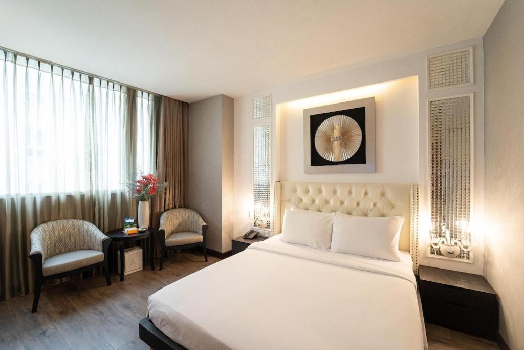 The White Hotel 8A Thai Van Lung Ho Chi Minh-stad Buitenkant foto